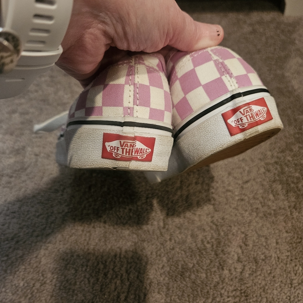 Vans - Picture 2 of 3